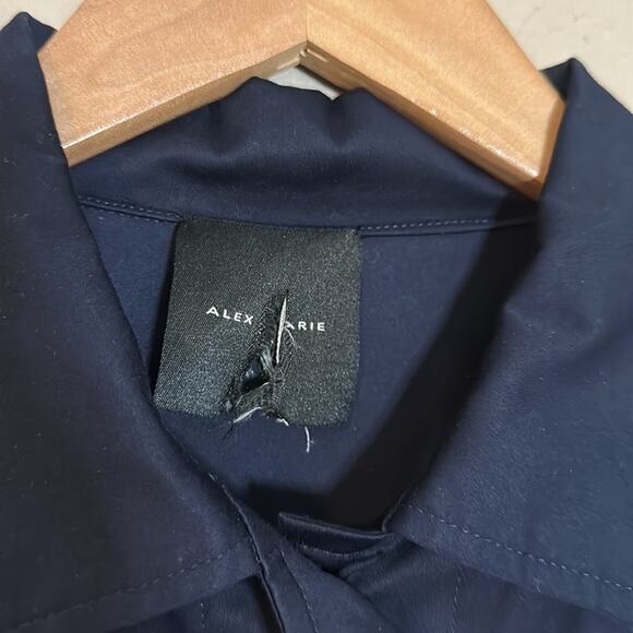 ALEX MARIE Black Jacket Shacket with Tortoise Inspired Buttons Size Small - Picture 4 of 6